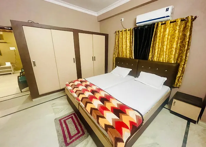 Prince Castle-4Bhk Apartment,Guesthouse