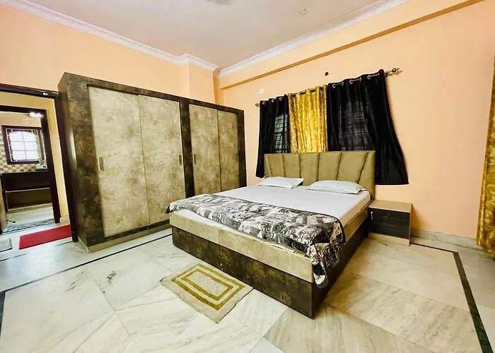 Prince Castle-4Bhk Apartment,Guesthouse