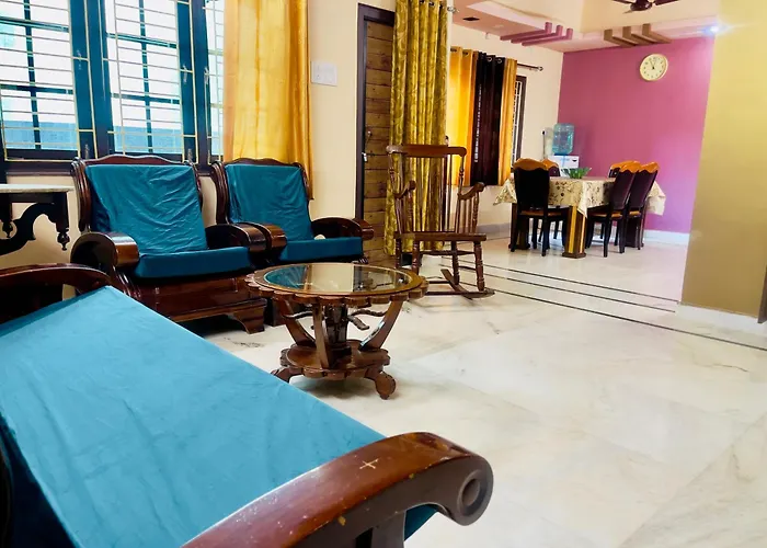 Prince Castle-4Bhk Apartment,Guesthouse