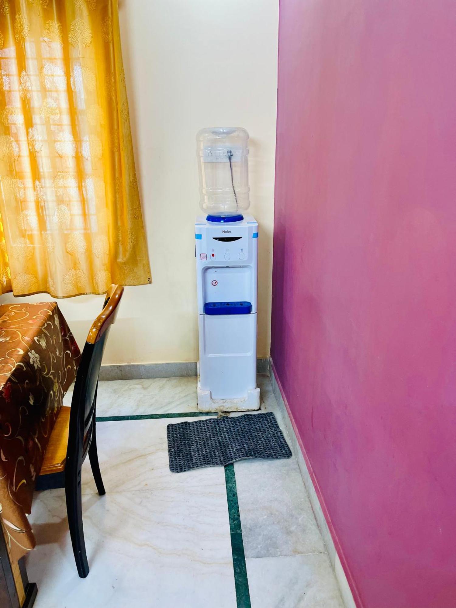 Castle-4bhk Apartment,guesthouse Apartment *