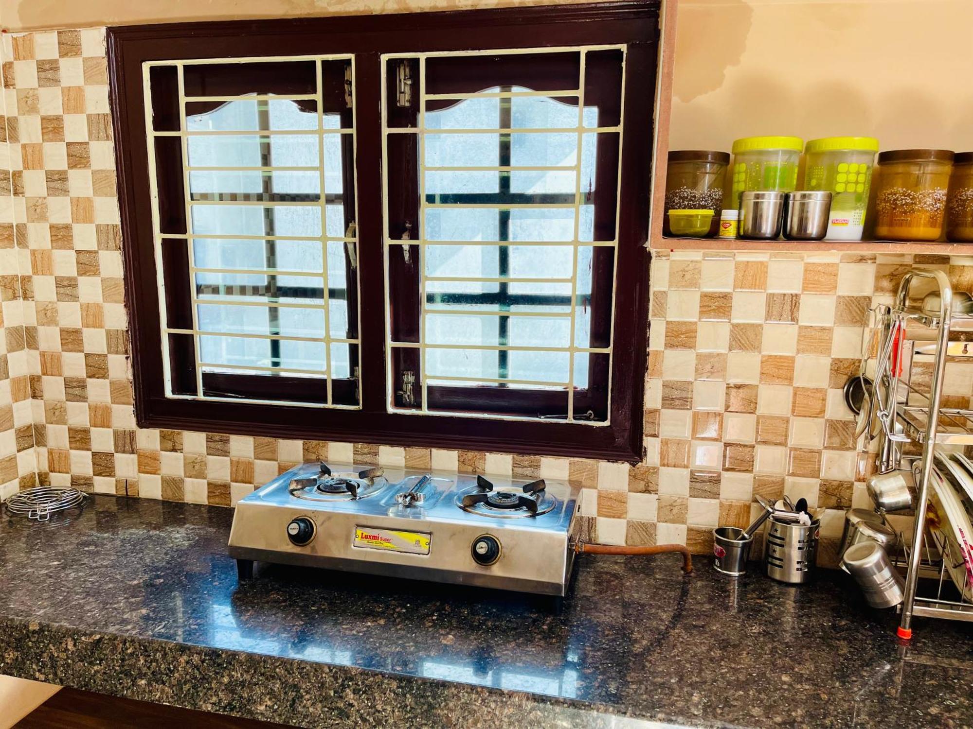 Castle-4bhk Apartment,guesthouse Apartment Hyderabad