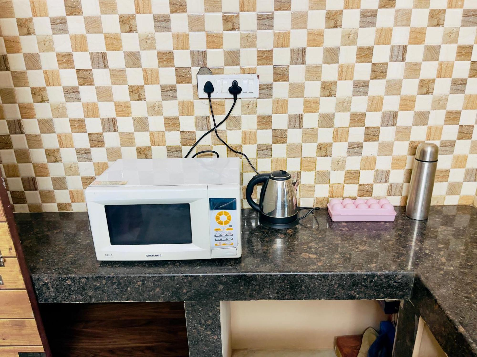 Castle-4bhk Apartment,guesthouse *