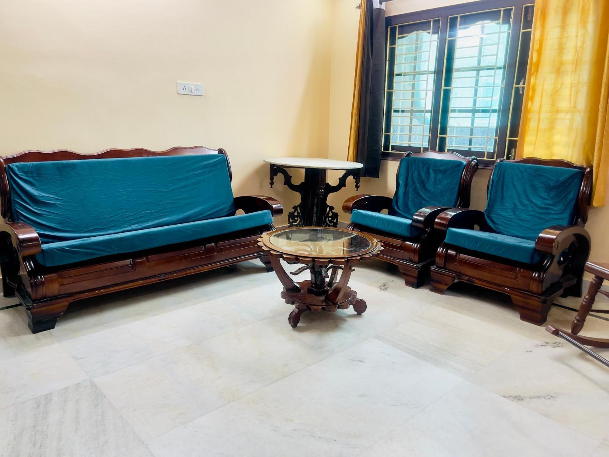 Castle-4bhk Apartment,guesthouse Hyderabad